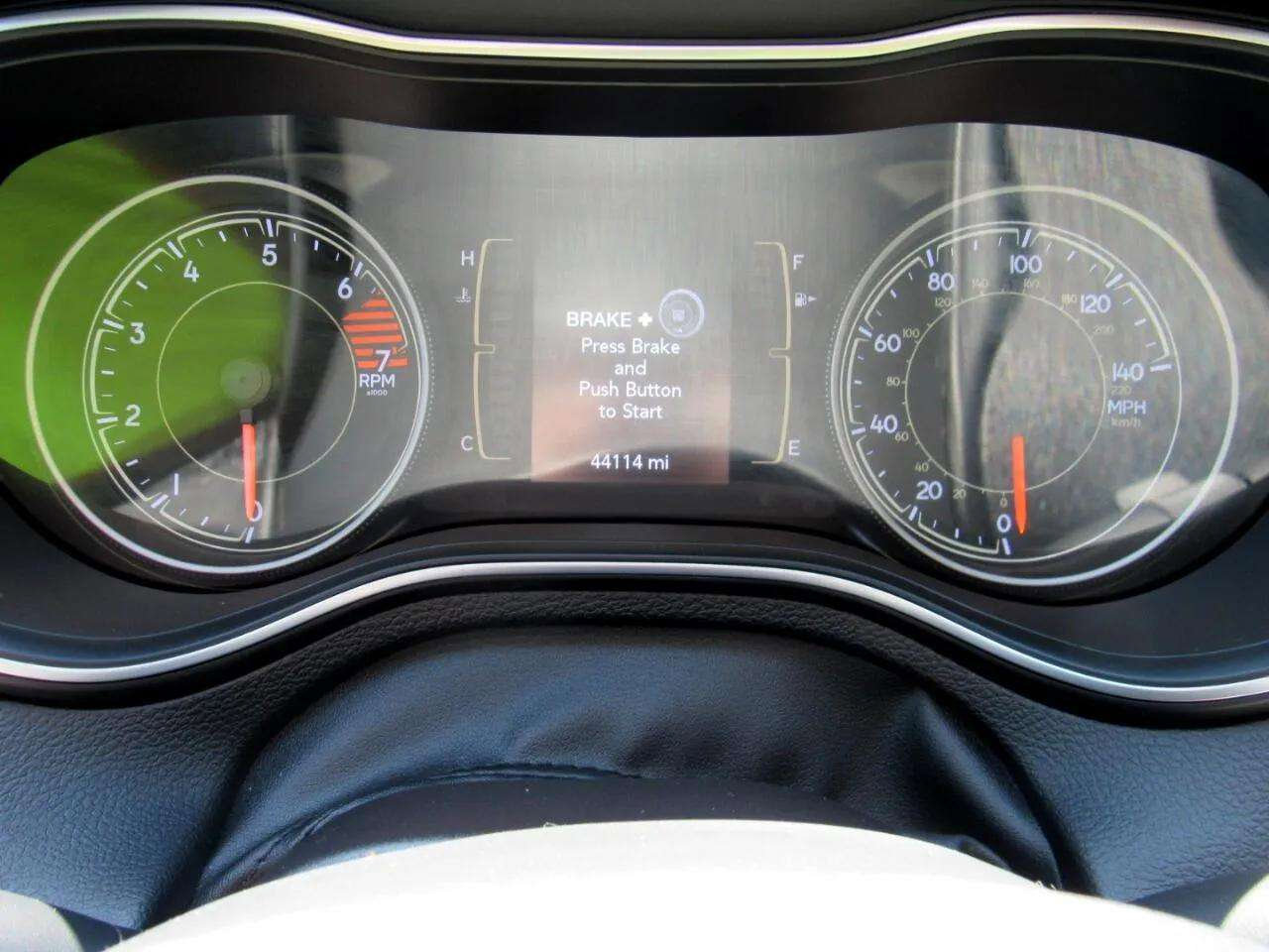 Used 2020 Jeep Cherokee Latitude Plus w/ Comfort/Convenience Group image 20