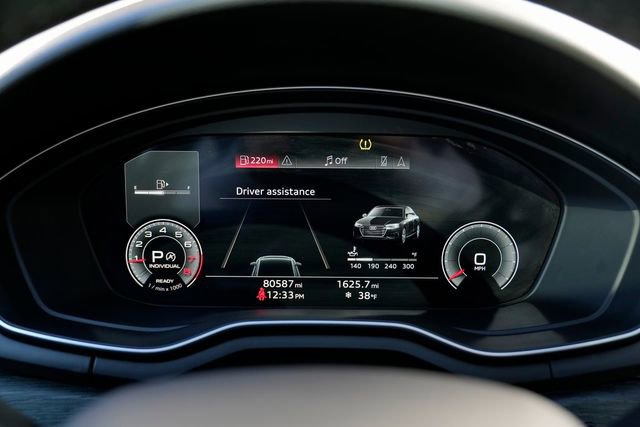 Used 2021 Audi A4 2.0T Premium Plus w/ Premium Plus Package image 45