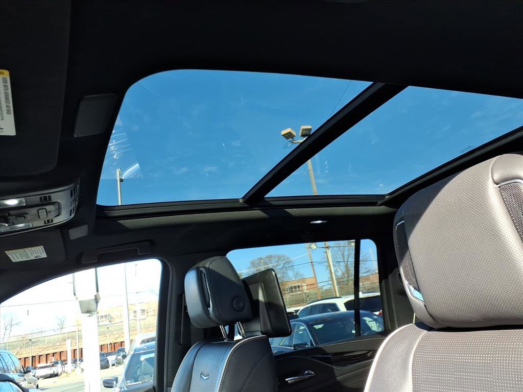 Used 2021 Cadillac Escalade ESV Sport w/ Driver Assist Tech Package image 29