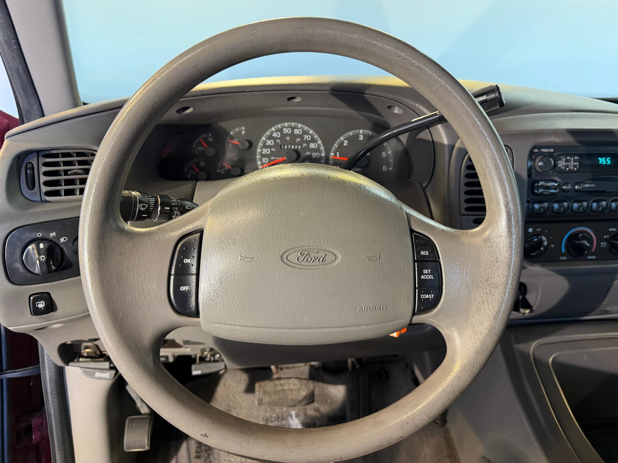 Used 1998 Ford Expedition 4WD image 16