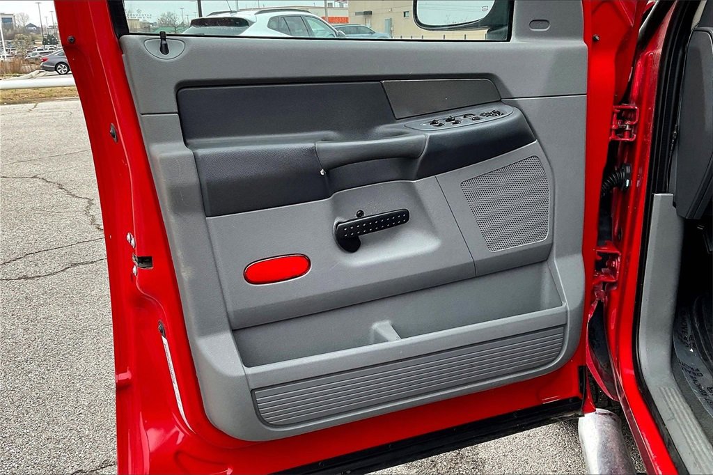 Used 2008 Dodge Ram 1500 Truck ST image 18