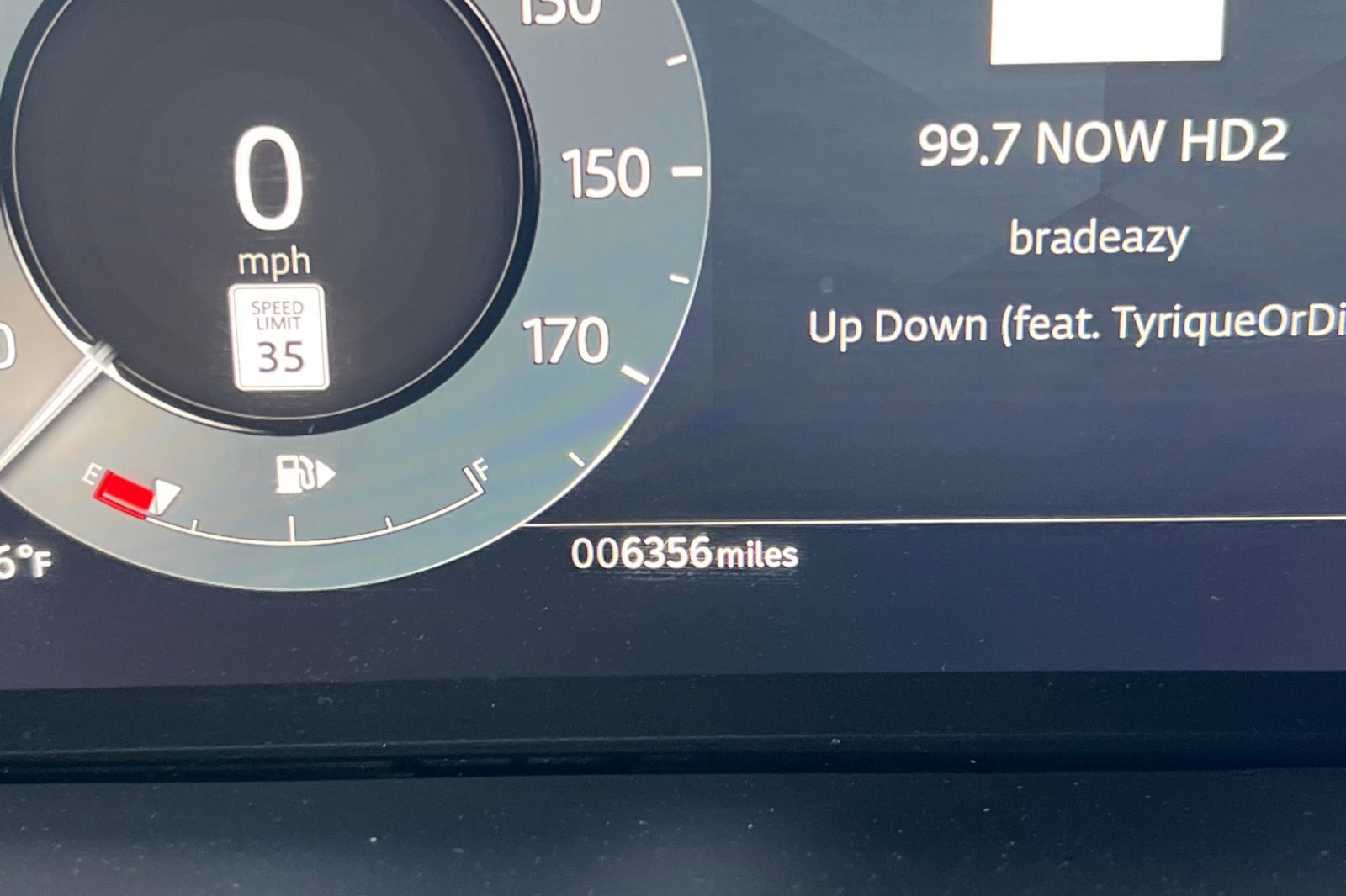 Used 2024 Land Rover Range Rover Evoque Dynamic SE image 21