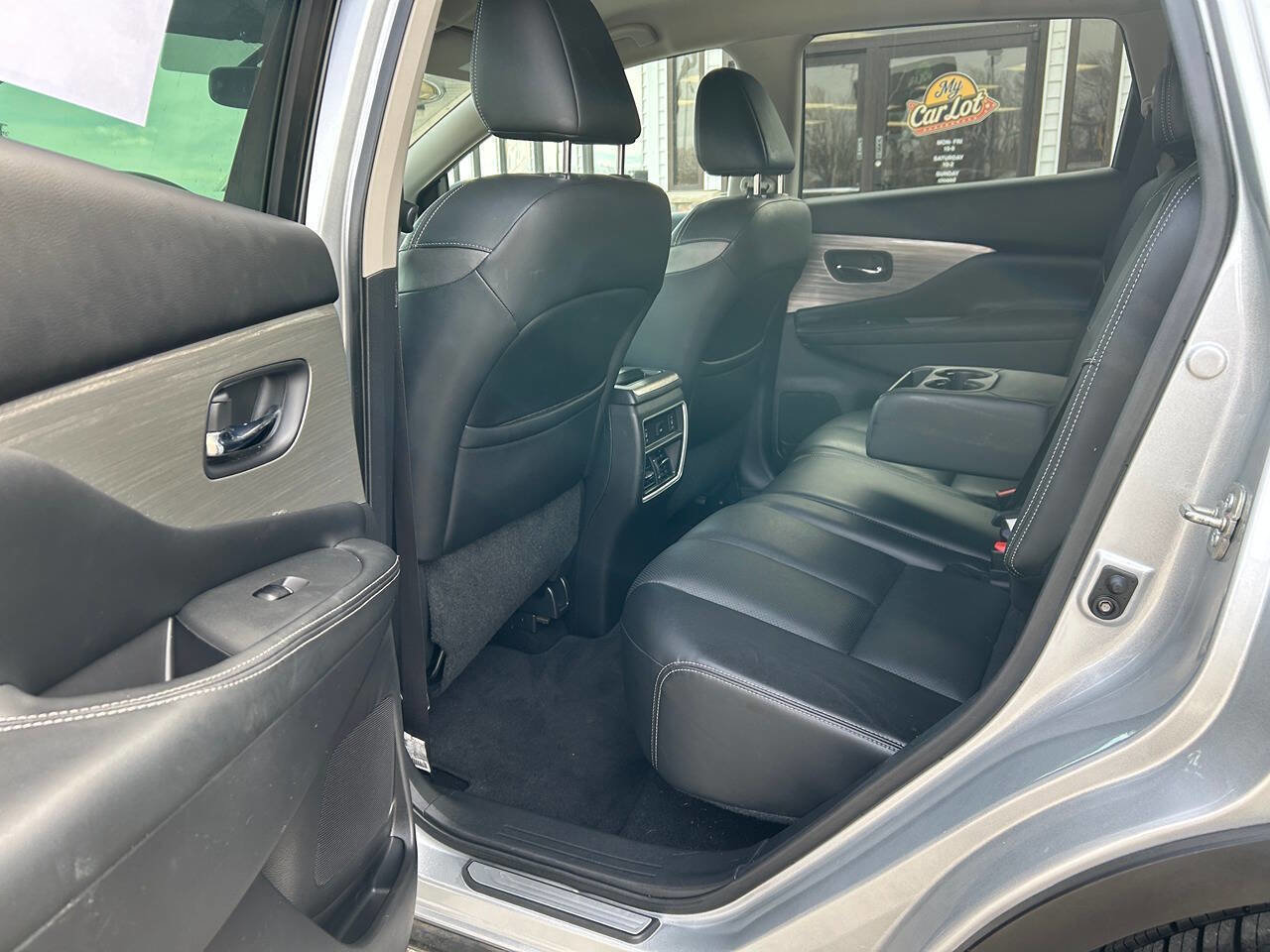 Used 2017 Nissan Murano Platinum image 25