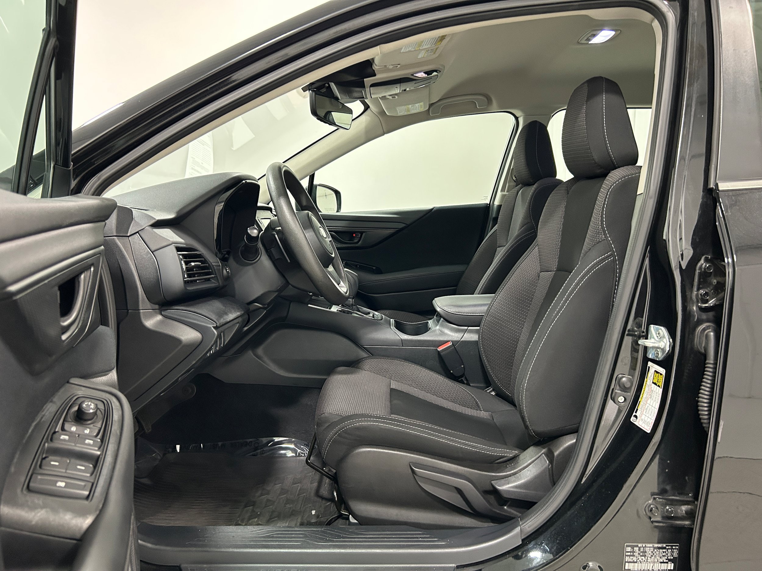 Used 2025 Subaru Outback w/ Popular Package #1A AWD/4WD image 4