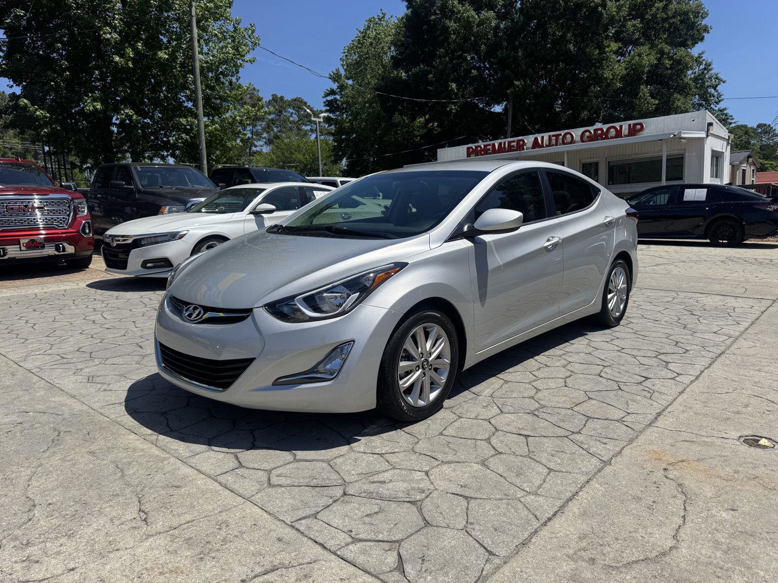 Used 2015 Hyundai Elantra SE w/ Option Group 02
