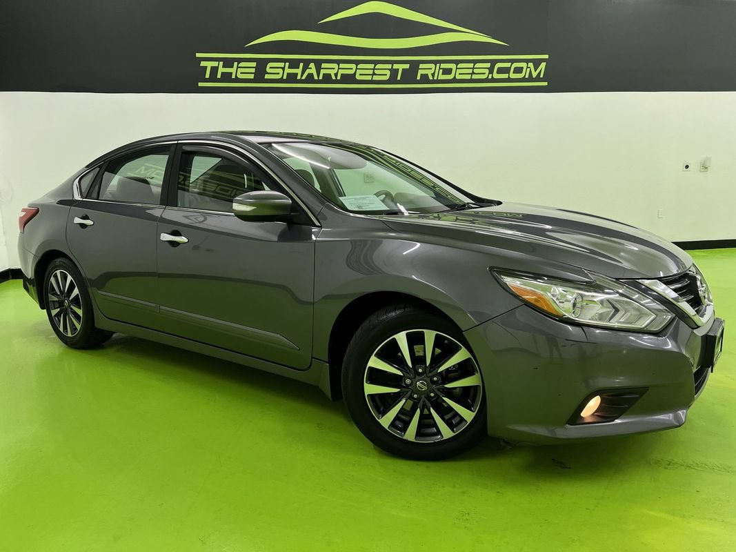 Used 2017 Nissan Altima 2.5 SV w/ Convenience Package