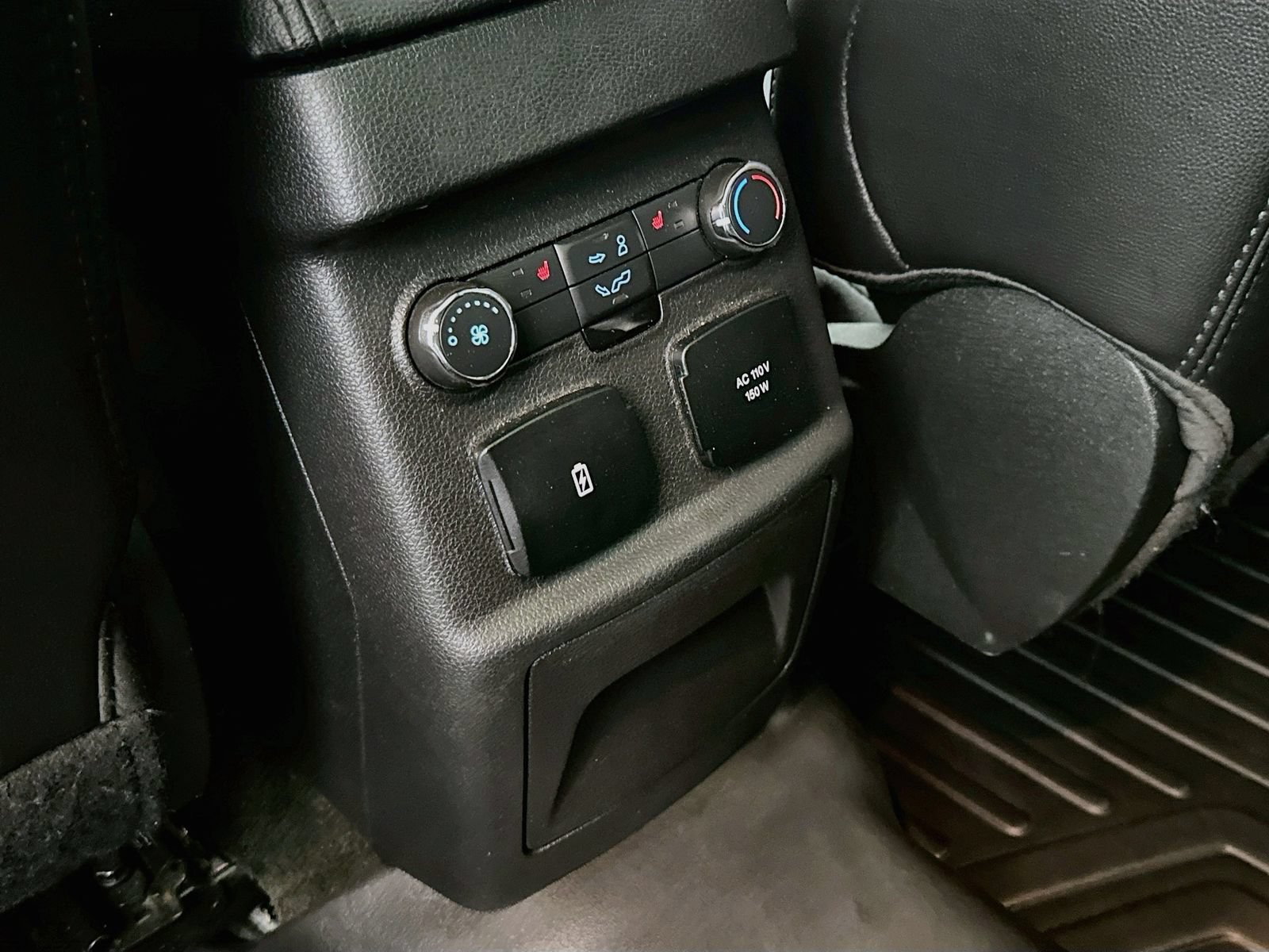 Used 2018 Ford Explorer Limited AWD/4WD image 28