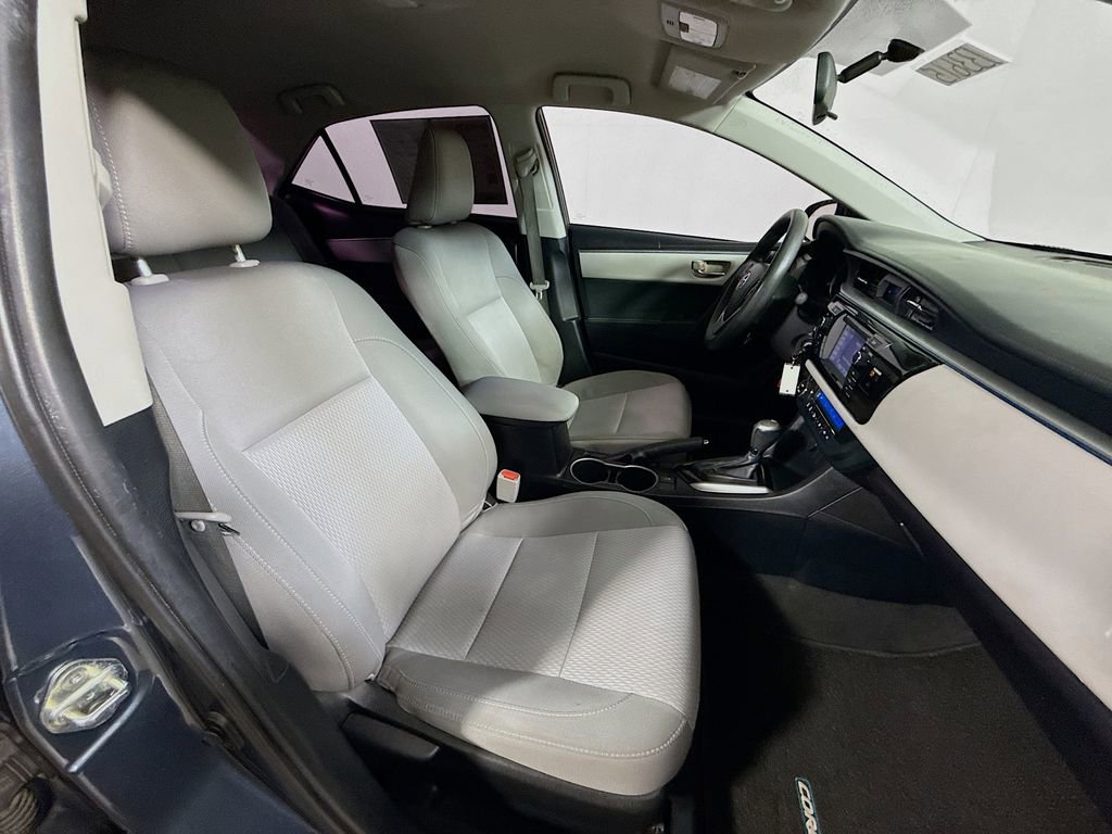 Used 2015 Toyota Corolla LE FWD image 24