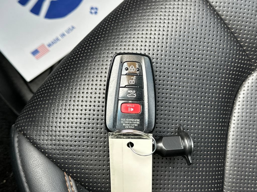 Used 2019 Toyota Avalon Touring w/ Advanced Safety Package FWD image 29