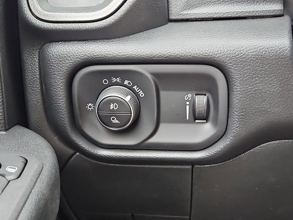 New 2026 RAM 2500 Tradesman AWD/4WD image 24