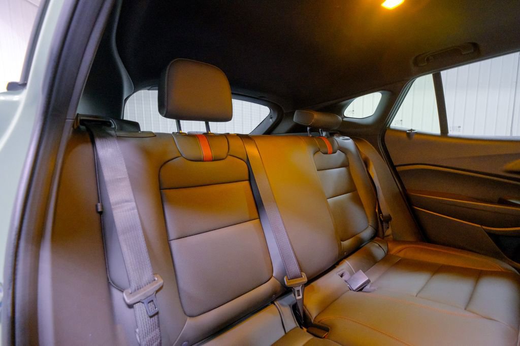 Used 2024 Chevrolet Trax RS w/ Sunroof Package image 21