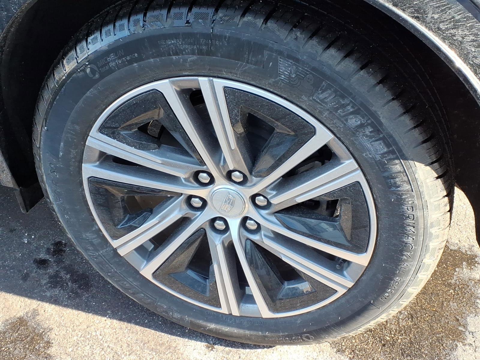 New 2025 Cadillac Lyriq Luxury w/ LPO, Floor Liner Package image 11