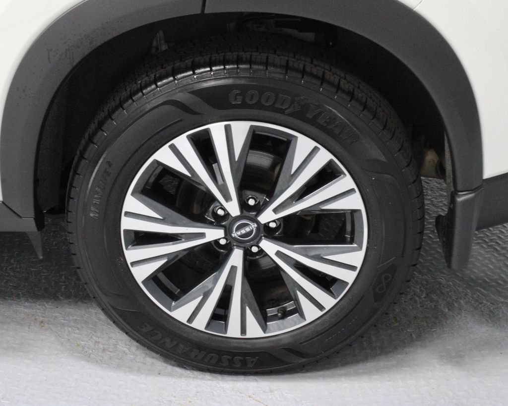Certified 2023 Nissan Rogue SV w/ SV Premium B Package AWD/4WD image 19