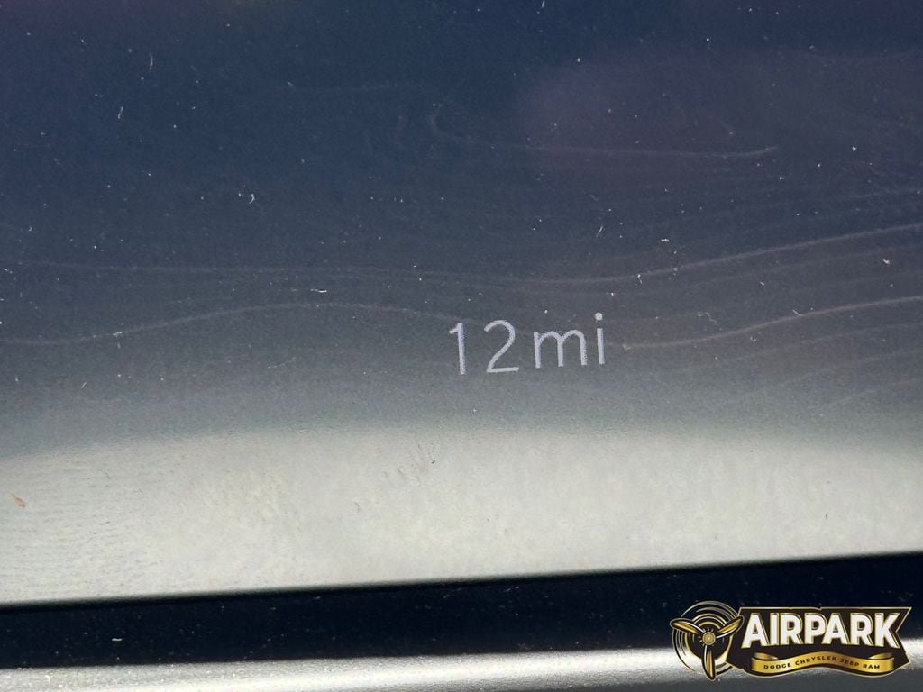 New 2026 Jeep Grand Cherokee Altitude RWD image 32