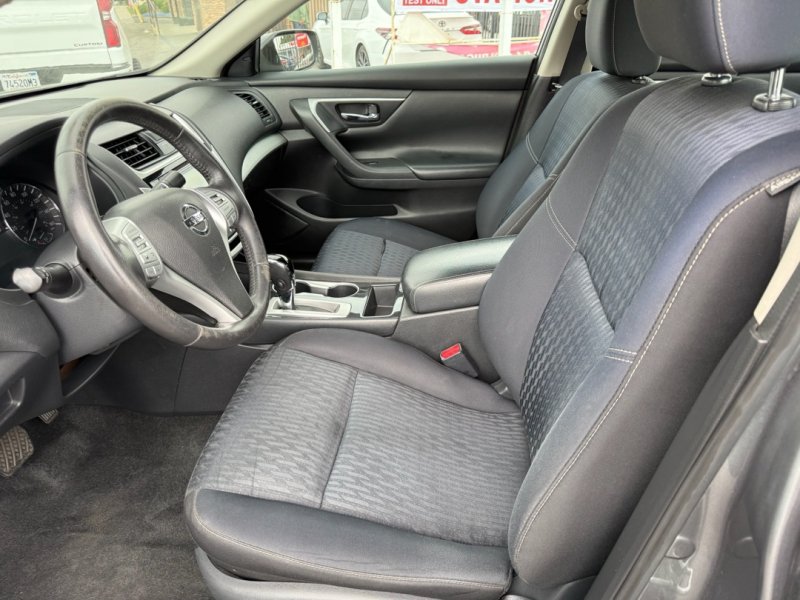 Used 2018 Nissan Altima 2.5 SV FWD image 11