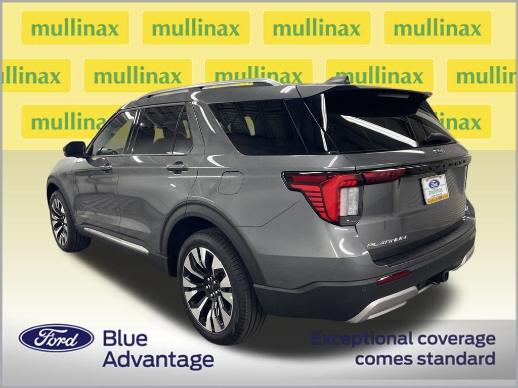 Certified 2025 Ford Explorer Platinum w/ LUX Leather Package image 11
