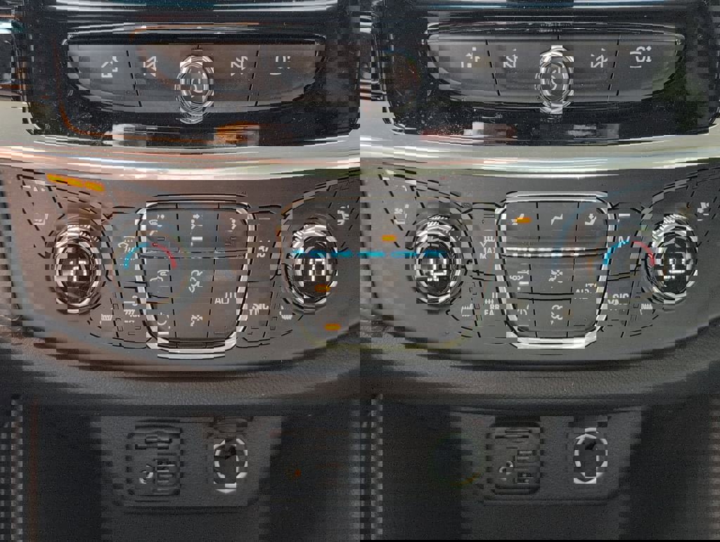 Used 2020 Chevrolet Traverse Premier w/ LPO, Floor Liner Package image 21