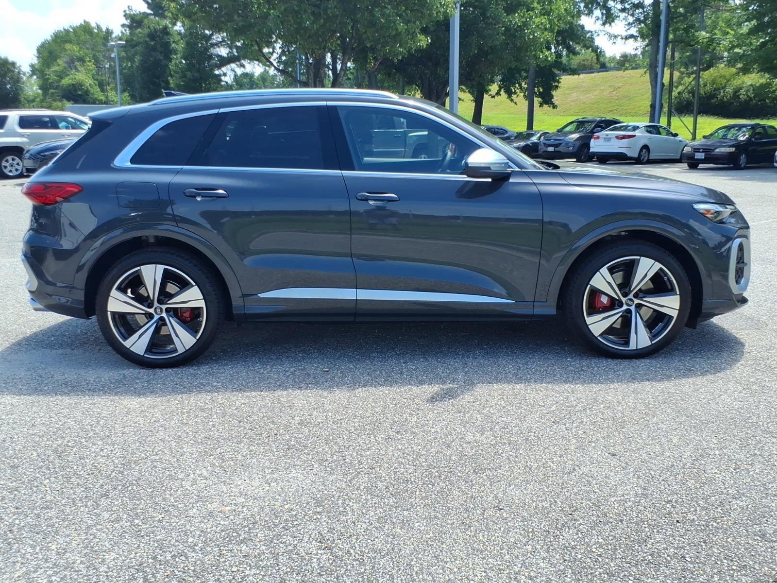 New 2026 Audi SQ5 Prestige AWD/4WD image 7