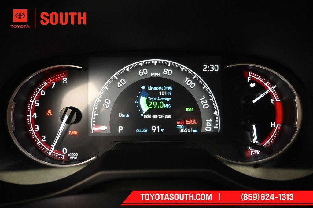 Used 2025 Toyota RAV4 XLE AWD/4WD image 12