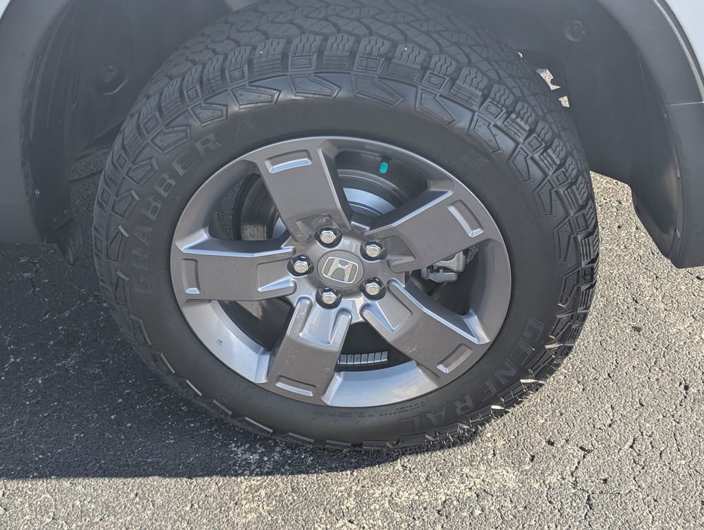Used 2025 Honda Ridgeline TrailSport image 25