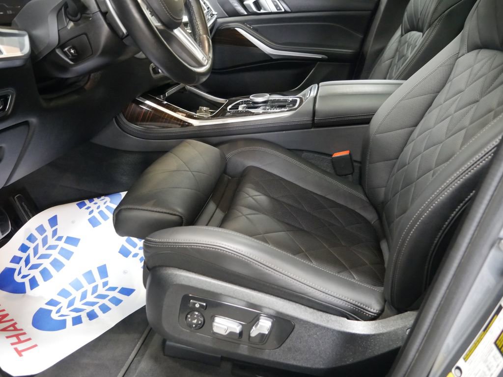 Used 2023 BMW X7 xDrive40i w/ M Sport Package AWD/4WD image 17