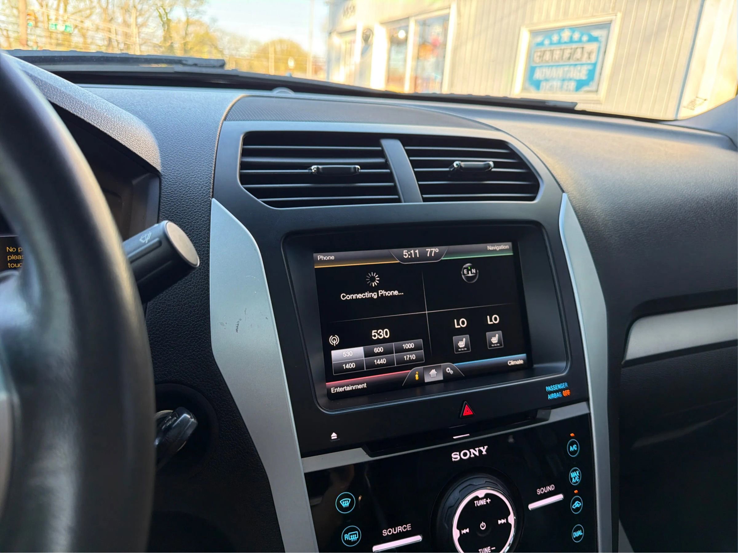 Used 2015 Ford Explorer Sport image 17