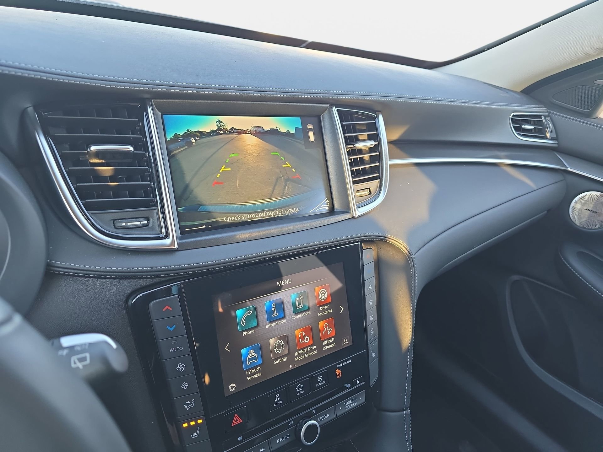 Used 2025 INFINITI QX50 Luxe image 23