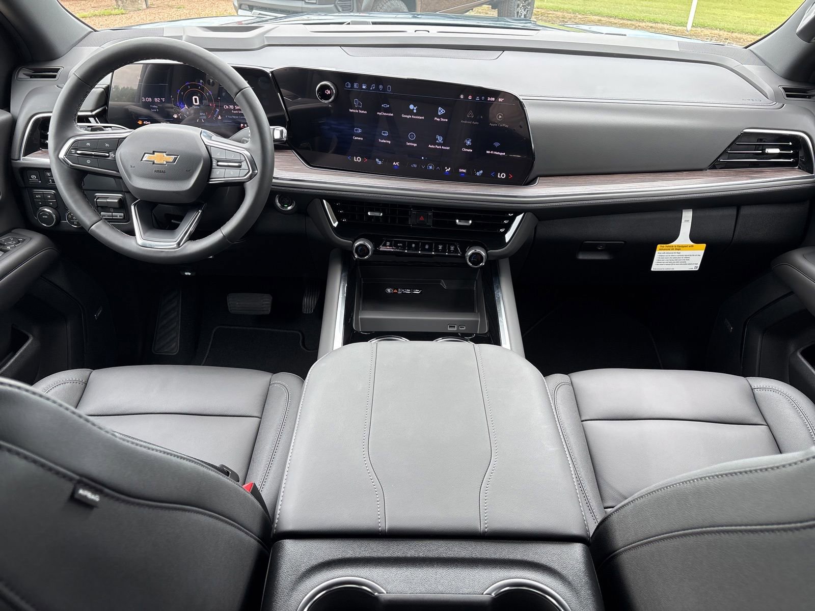 New 2026 Chevrolet Tahoe LT w/ Comfort Package AWD/4WD image 24