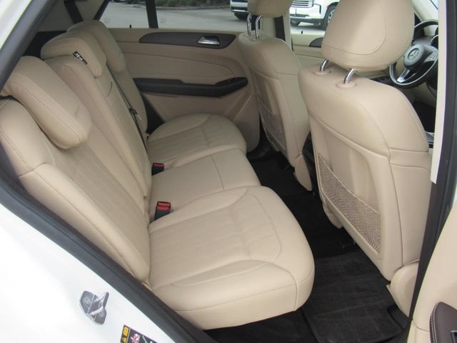 Used 2019 Mercedes-Benz GLE 400 4MATIC image 32