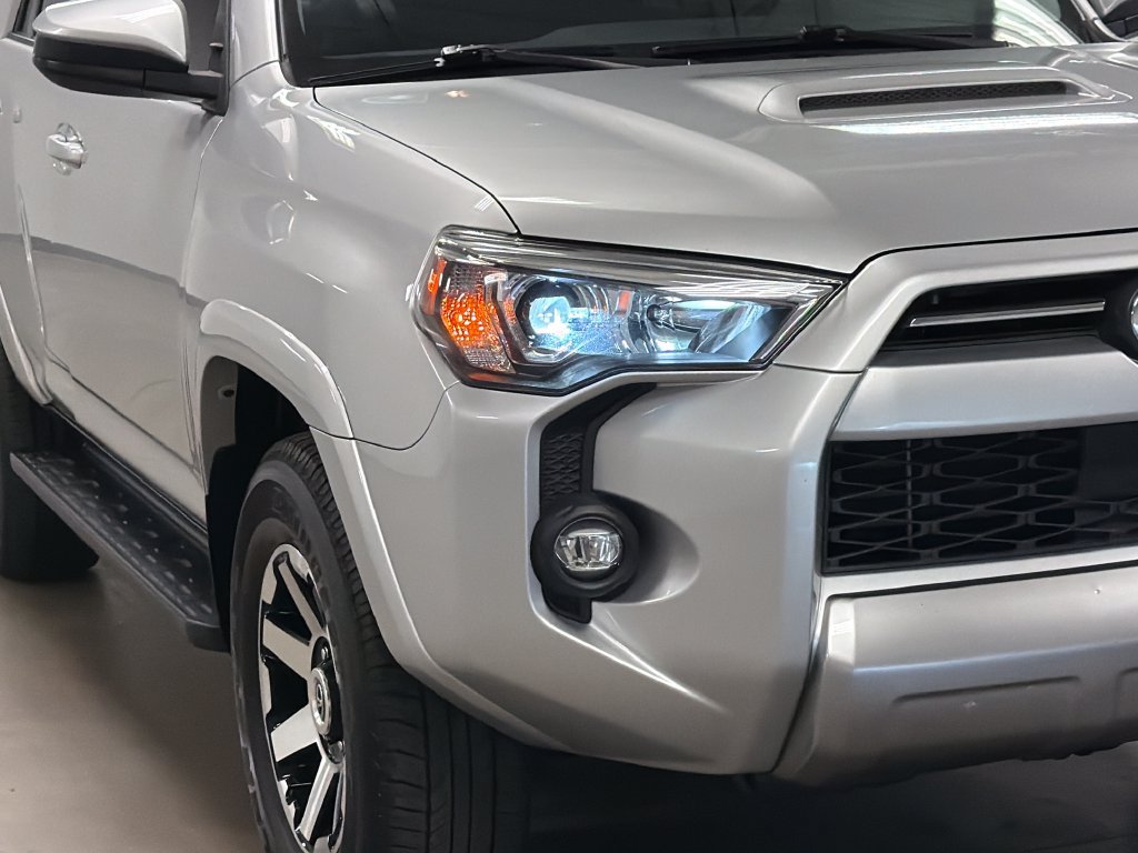 Used 2023 Toyota 4Runner TRD Off-Road AWD/4WD image 5