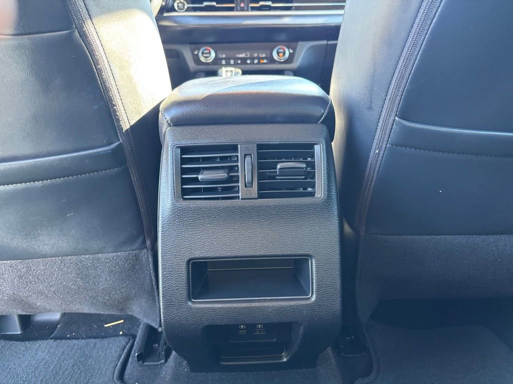 Used 2023 Mitsubishi Outlander SE Black Edition image 23