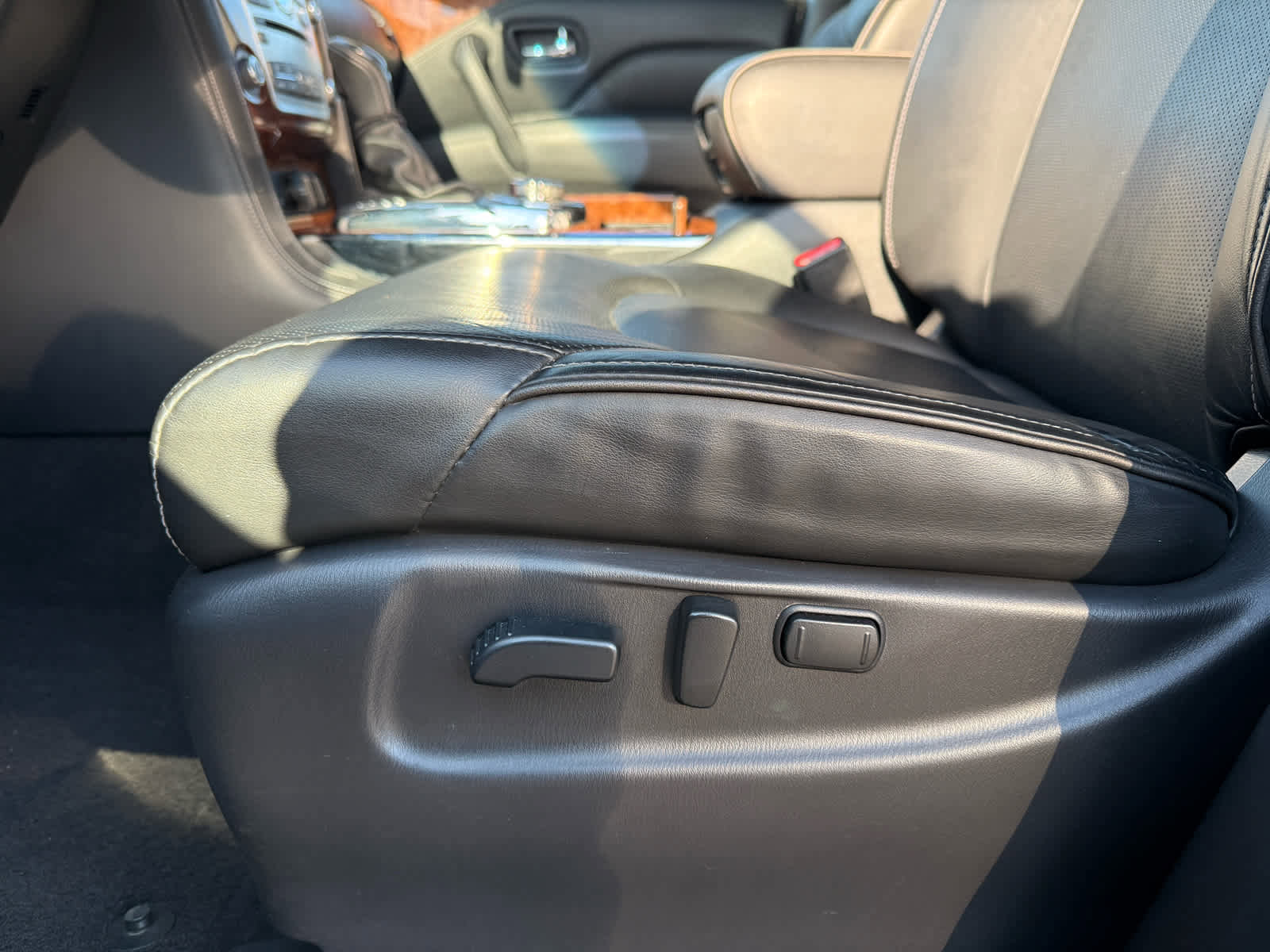 Used 2019 INFINITI QX80 Luxe image 13