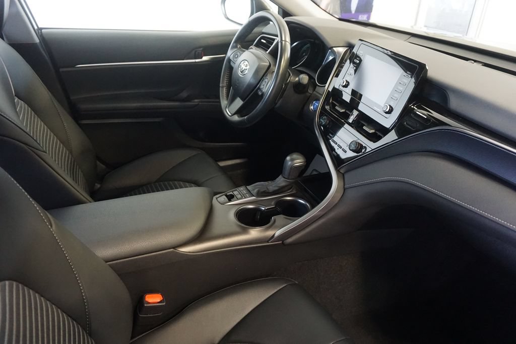 Certified 2024 Toyota Camry SE FWD image 25