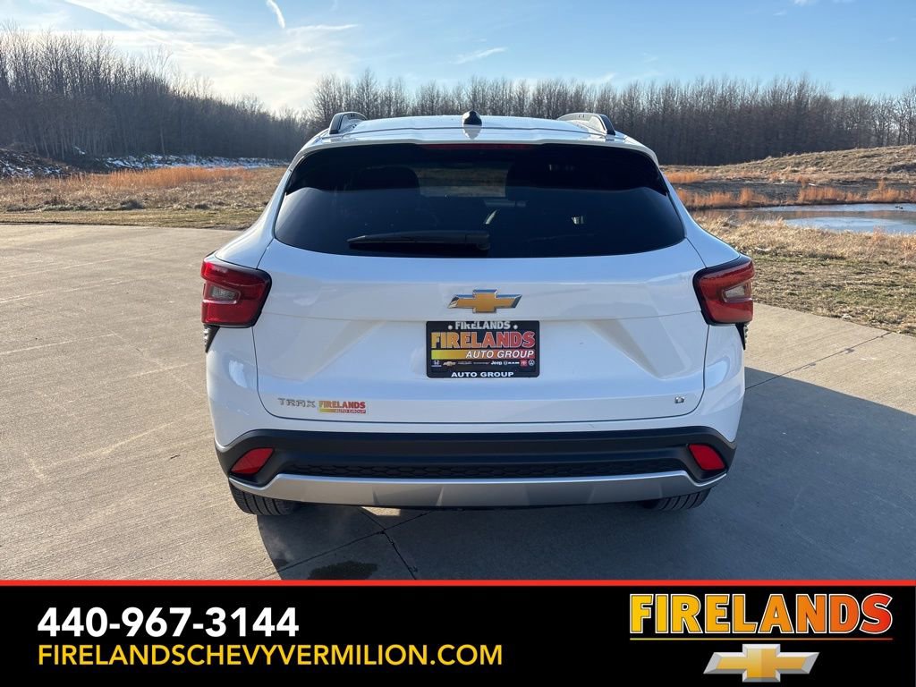 Certified 2025 Chevrolet Trax LT w/ LT Convenience Package image 8