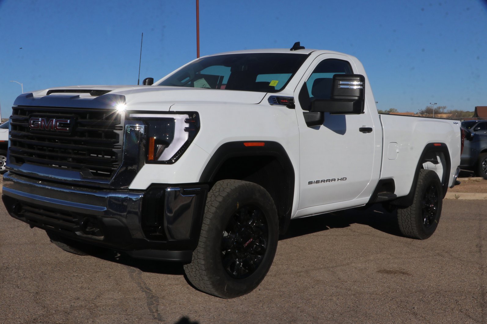 New 2026 GMC Sierra 2500 Pro image 3
