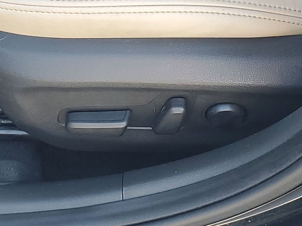 Used 2017 Hyundai Elantra Value Edition image 29