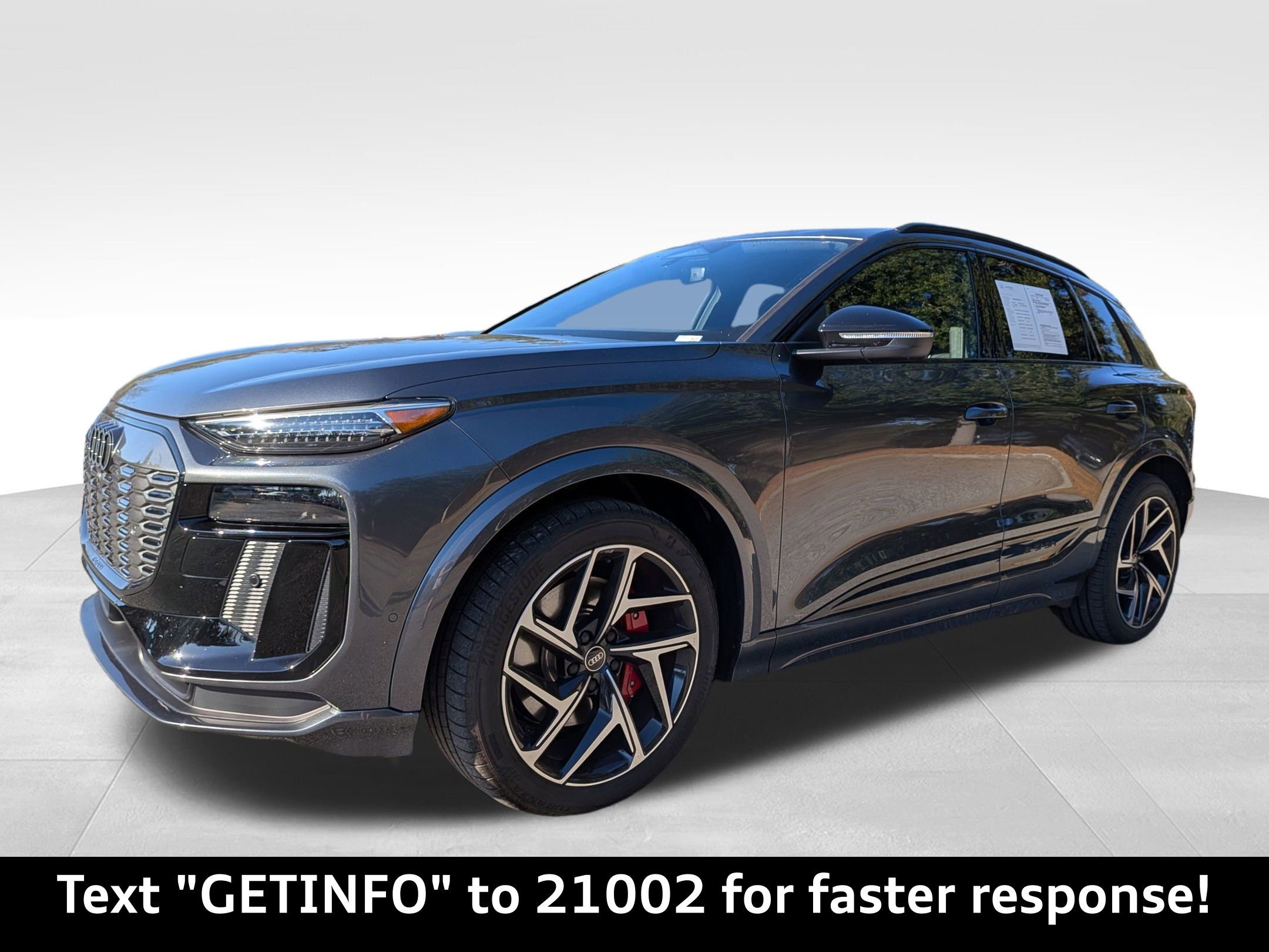 Used 2025 Audi SQ6 e-tron Prestige w/ 21" Black Optic Wheel Package image 8