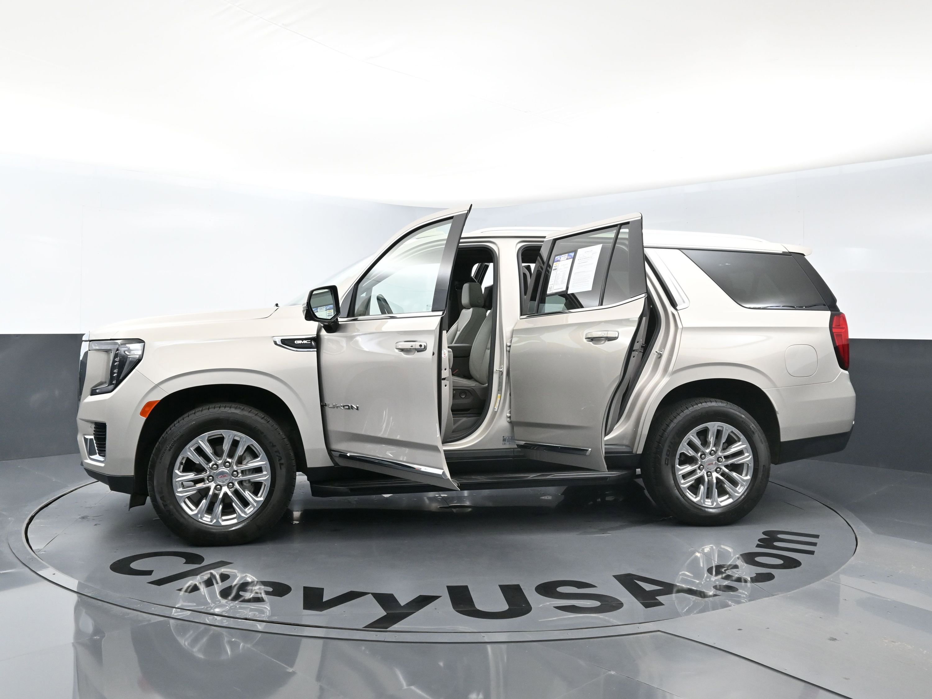 Used 2021 GMC Yukon SLT w/ SLT Premium Package image 22