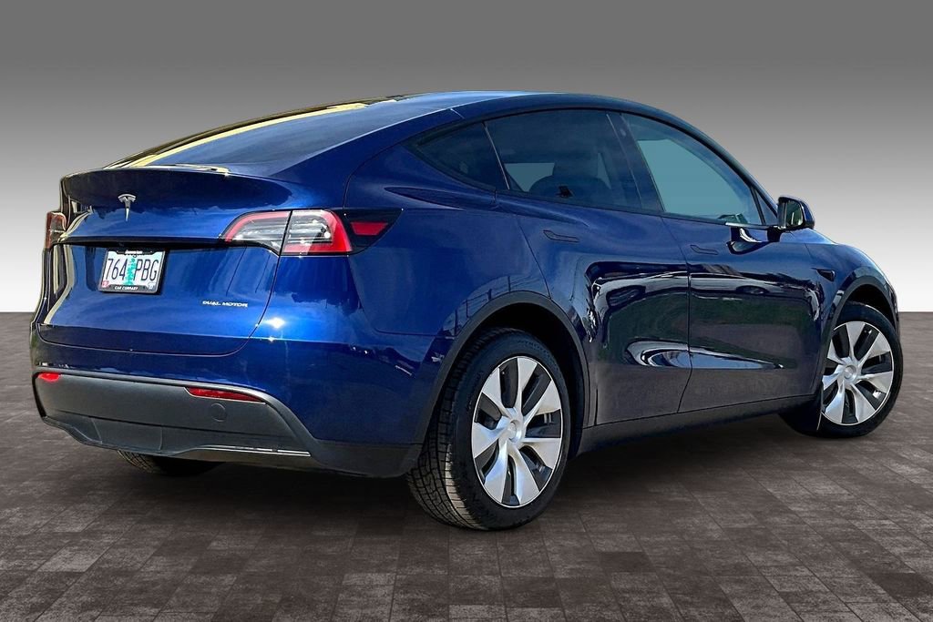 Used 2023 Tesla Model Y Long Range image 14