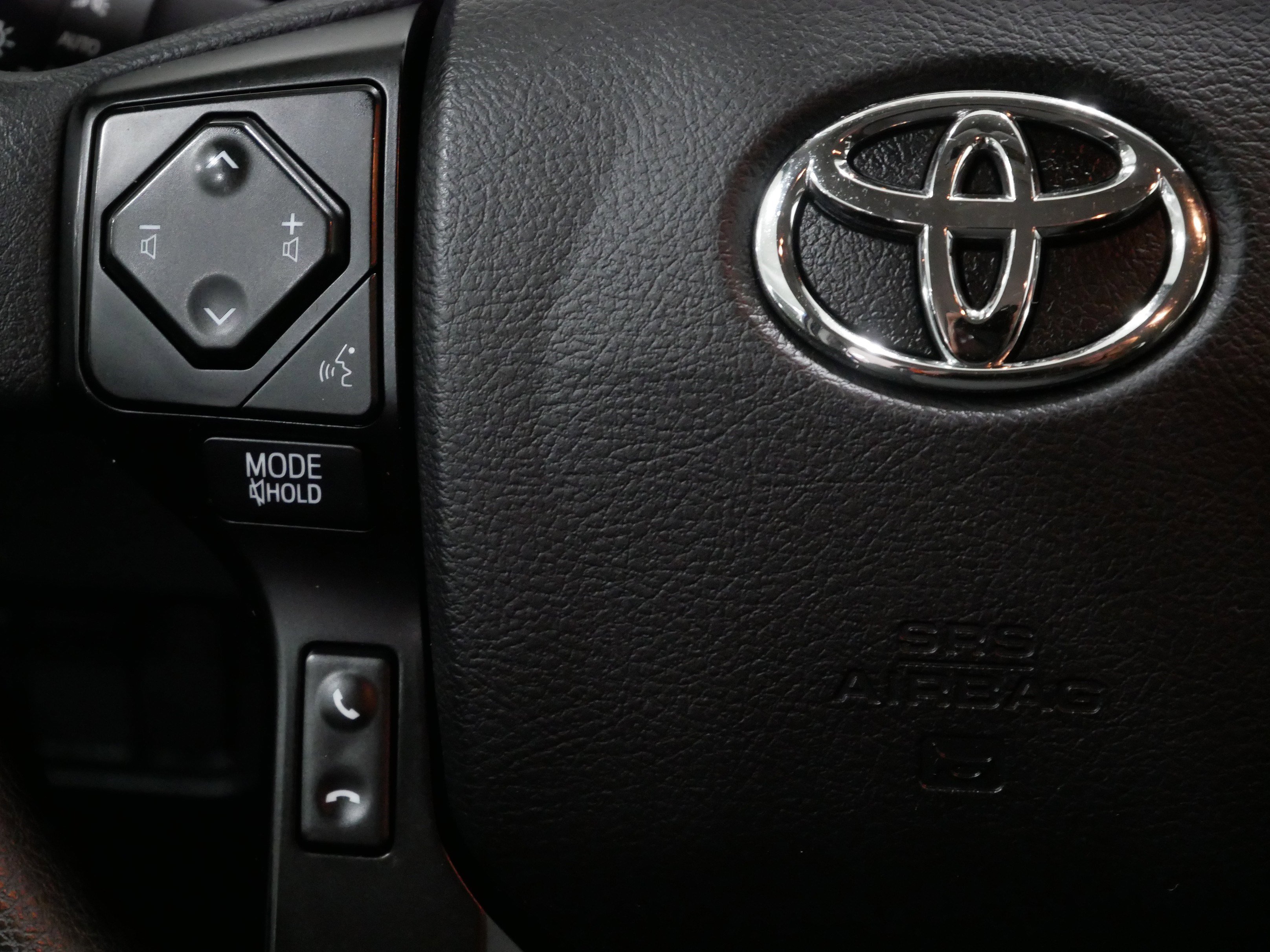 Used 2022 Subaru Outback Limited XT image 37