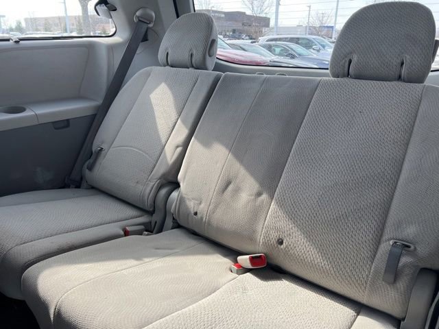 Used 2011 Toyota Sienna LE w/ Towing Pkg image 29