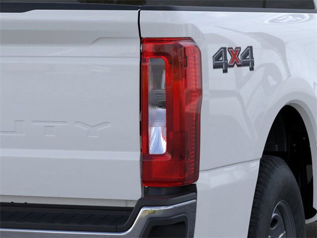New 2025 Ford F250 XL w/ XL Chrome Package image 21