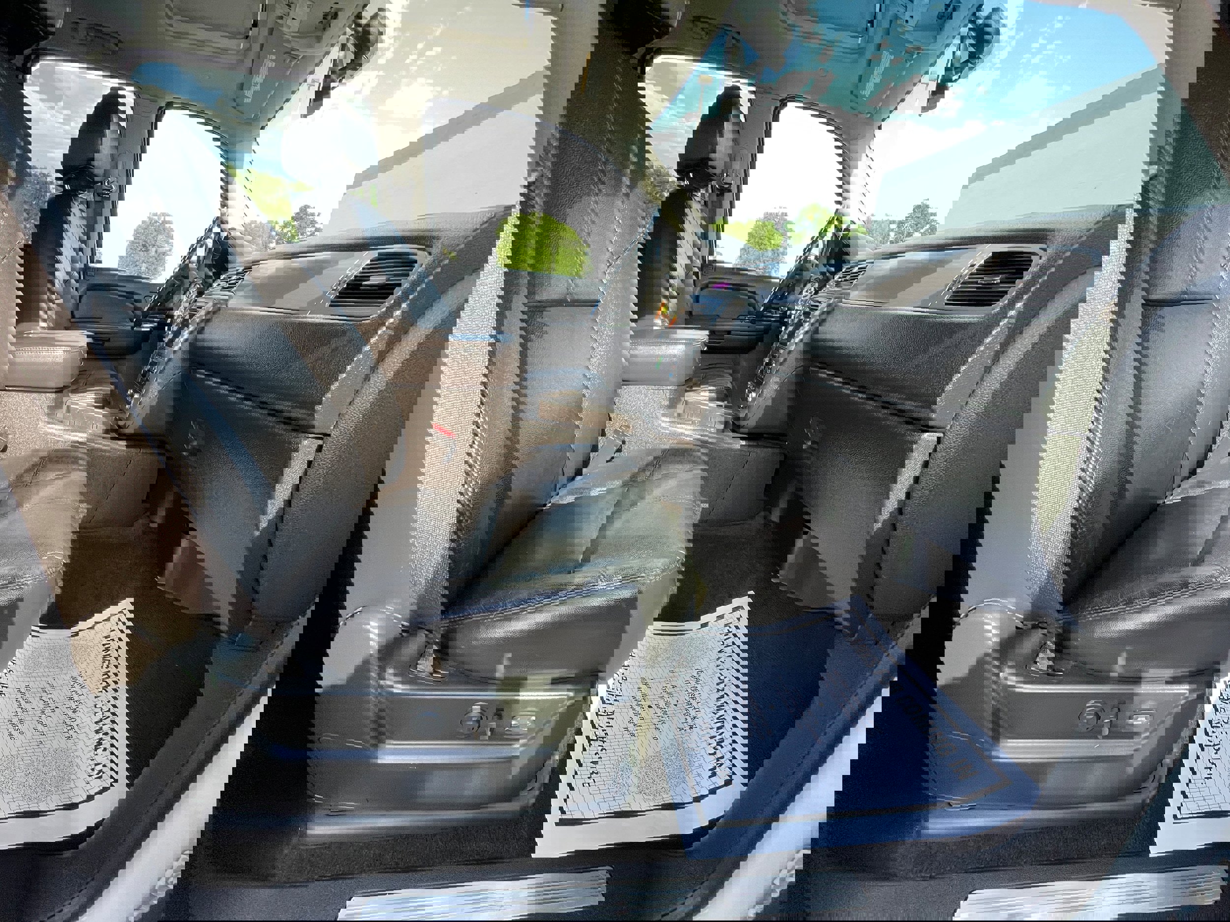 Used 2008 Chevrolet Suburban LT image 30