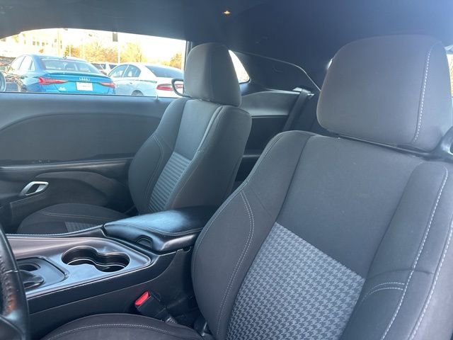 Used 2023 Dodge Challenger SXT image 10