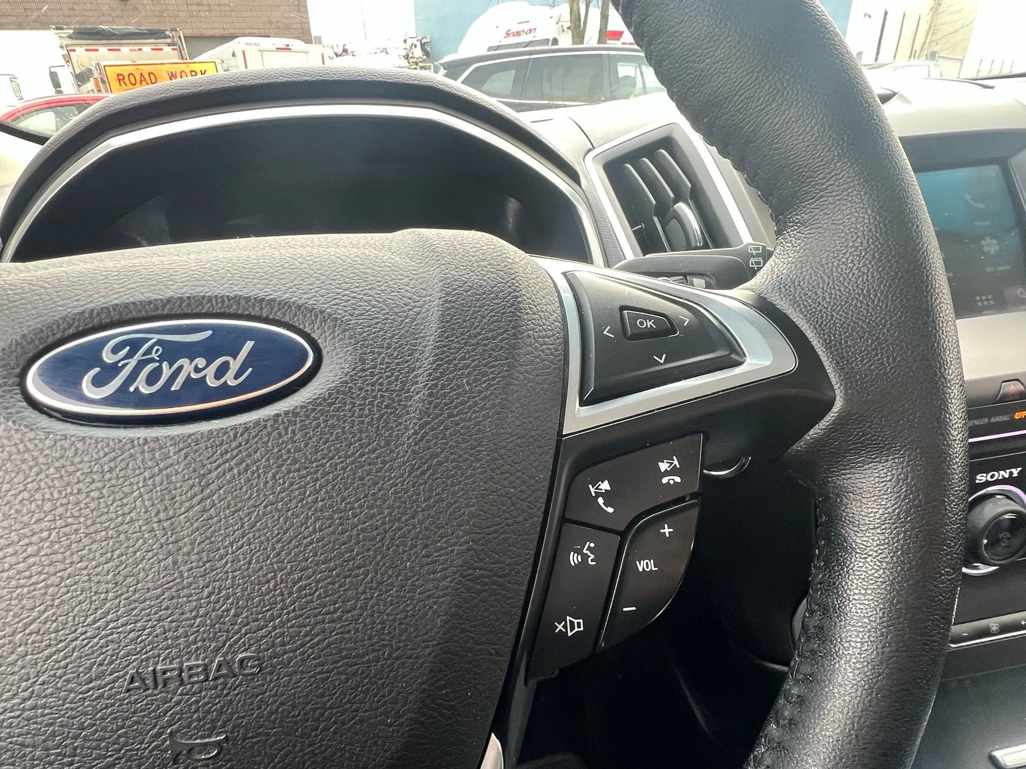 Used 2016 Ford Edge Sport w/ Technology Package image 16