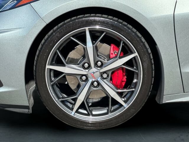 Used 2022 Chevrolet Corvette Stingray Coupe w/ 1LT RWD image 27