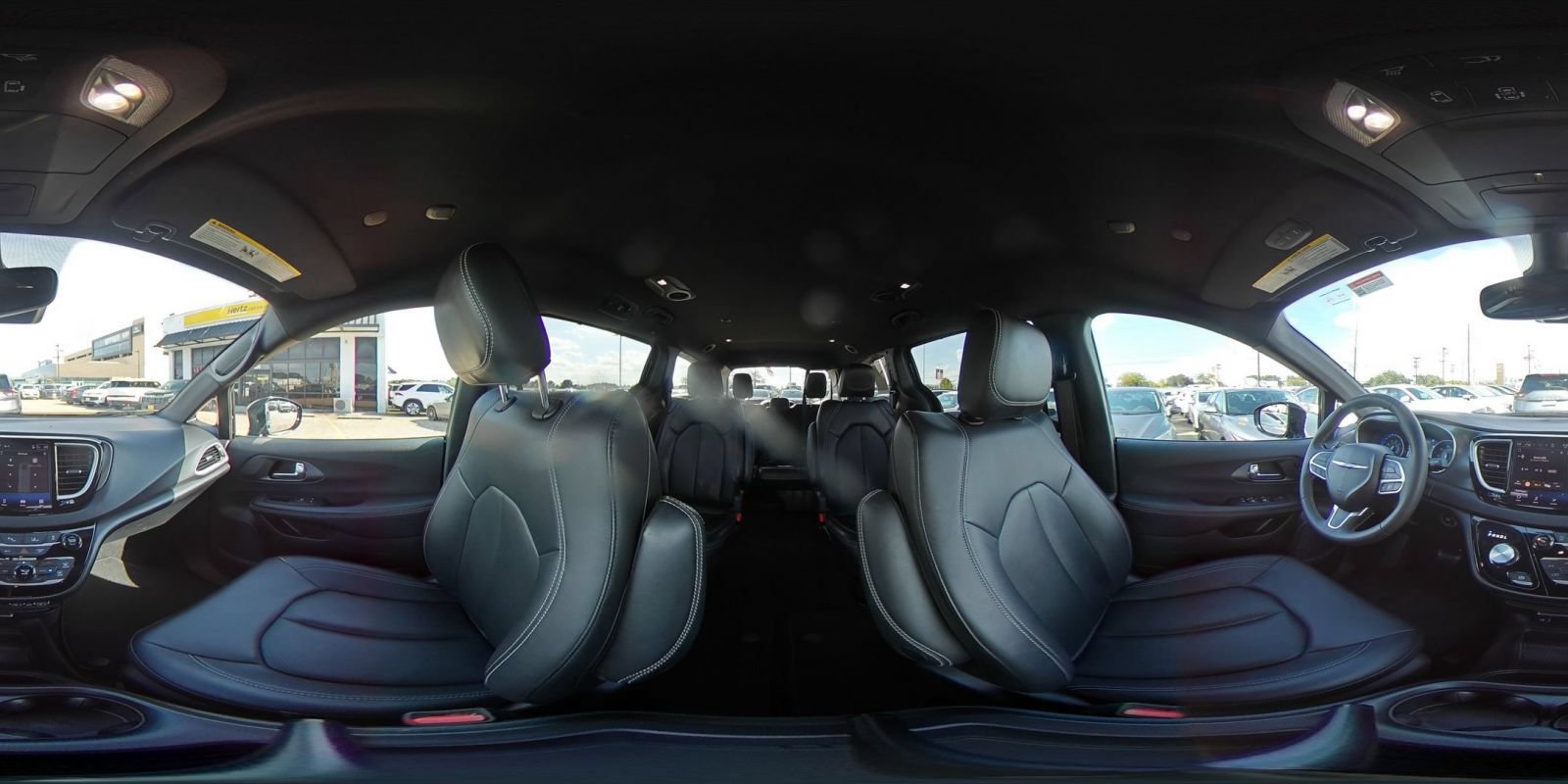 Used 2025 Chrysler Pacifica Select FWD image 44