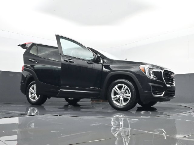 Used 2023 GMC Terrain SLE AWD/4WD image 30