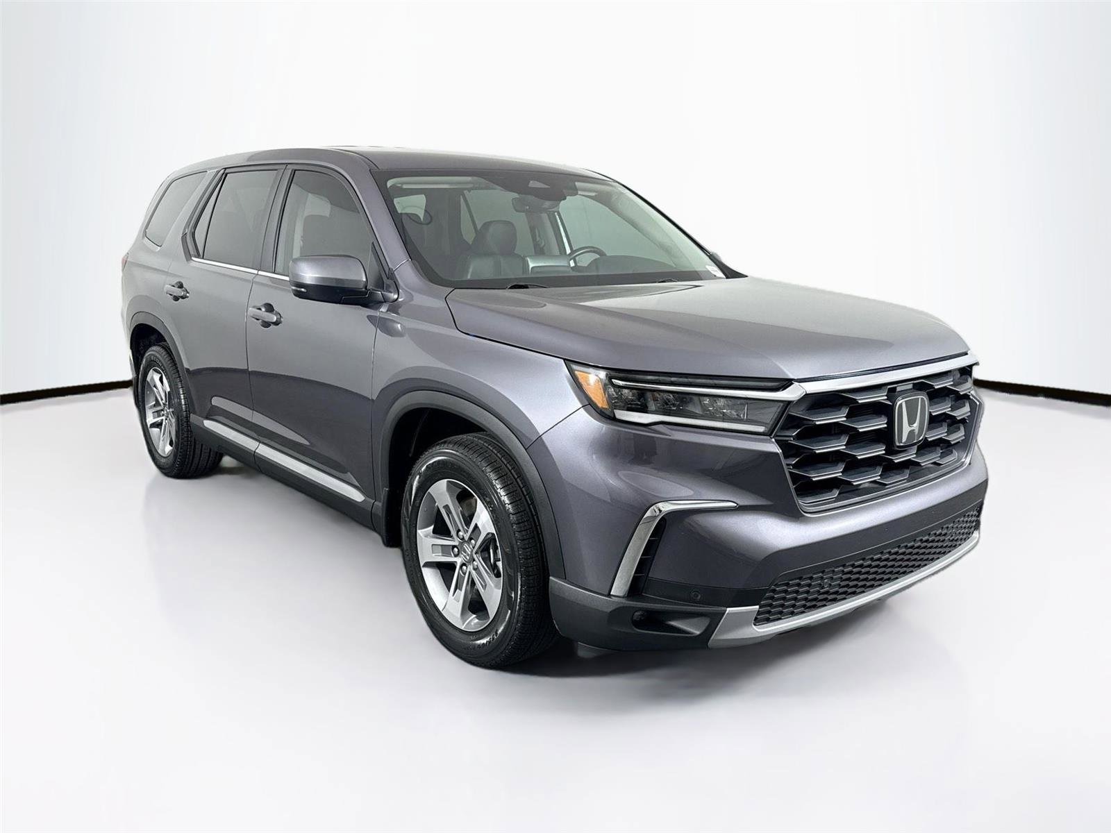 Used 2025 Honda Pilot EX-L image 9