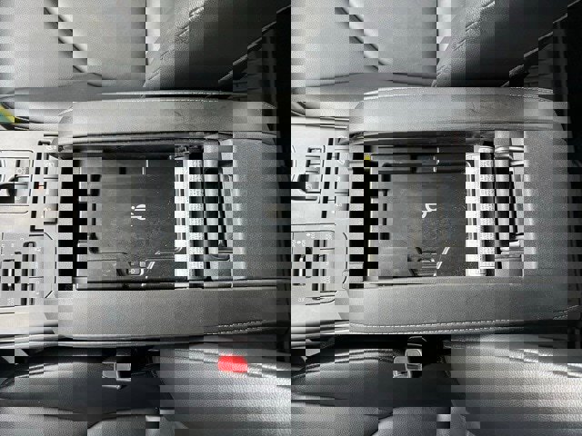 Used 2021 Toyota Highlander XLE image 17